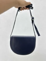 کیف دوشی هلالی مایا زنانه - Image 5