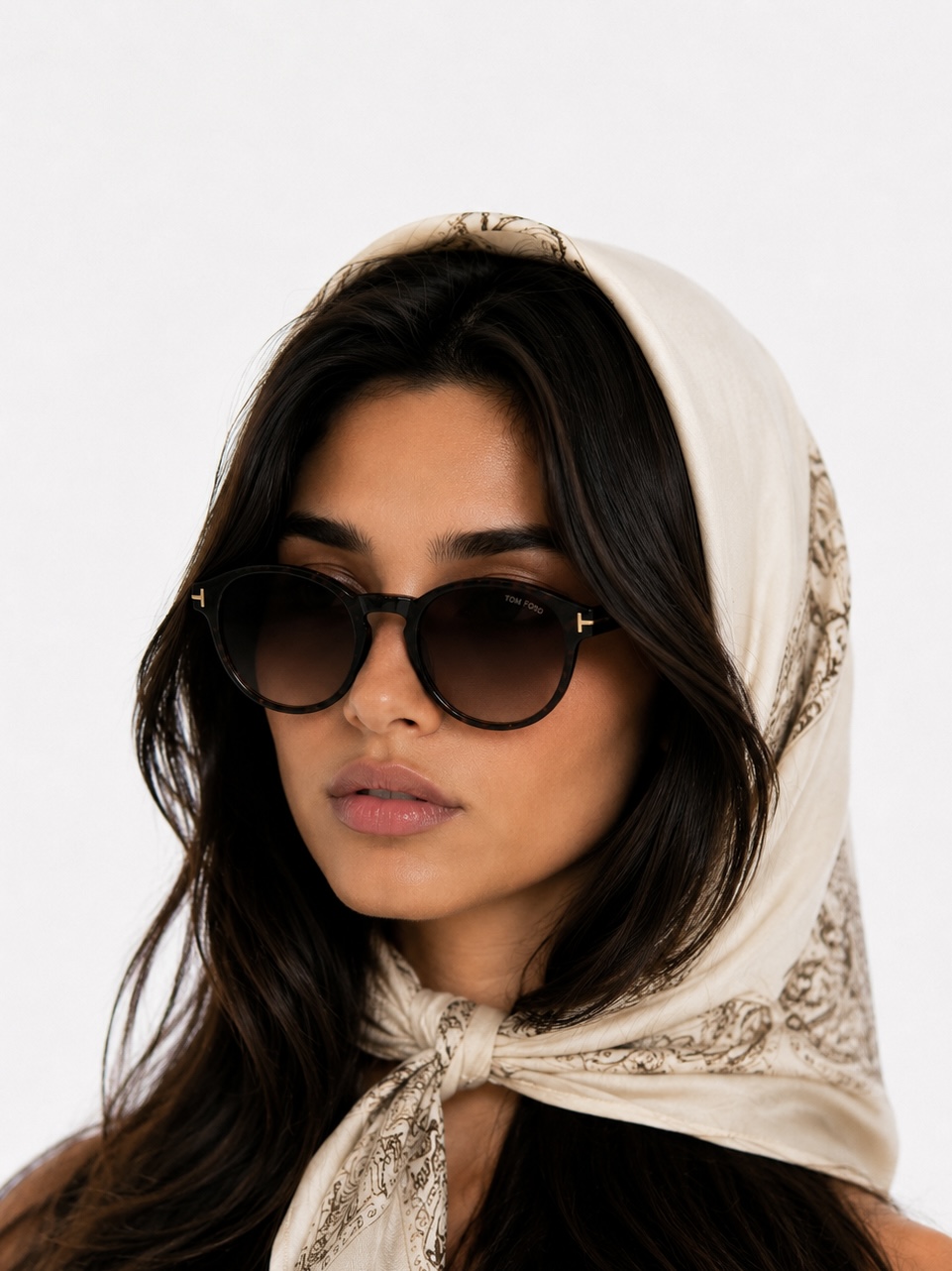 01ACA5B8-B593-4EB8-B9CE-B4CB7DD117F1 عینک کد 302 زنانه - Image 1