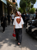 تیشرت دو نخ پشت قلبی زنانه - Image 3